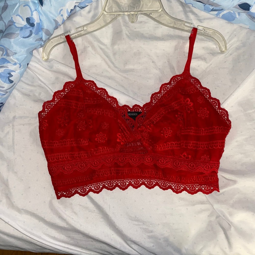 RED CROSS OVER CROP TOP